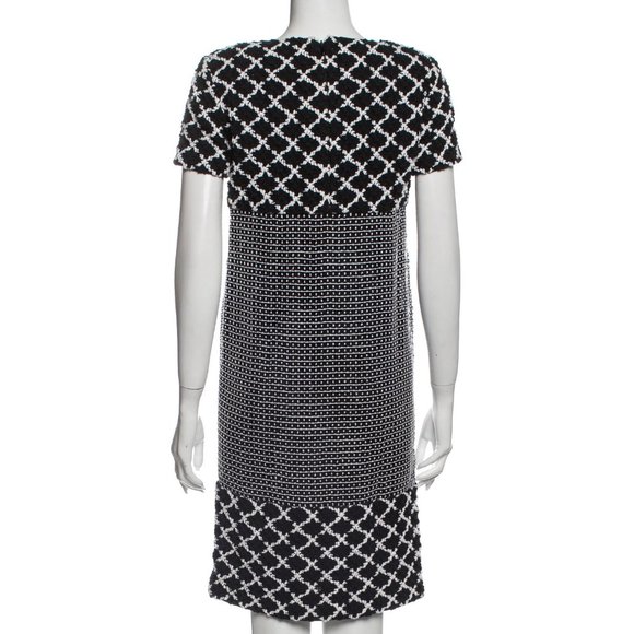 HP🎉 Chanel Spring 2009 Runway Sequin Shift Dress - Picture 4 of 8